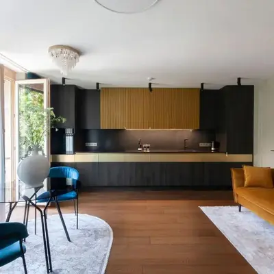 French Park View Apartment