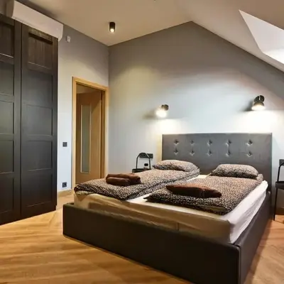 Domillion 1bdr New old town apt U2305