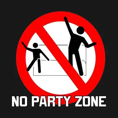 a no party zone sign on a black background at Old Town apartments/Senamiesčio apartamentai in Ukmergė